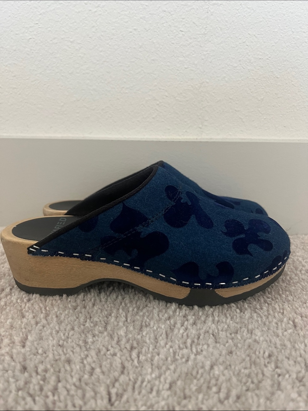 Clogs